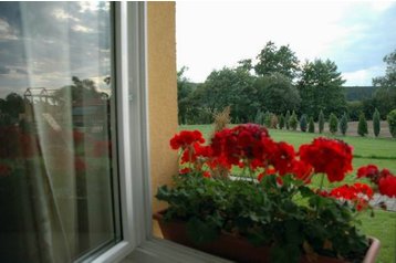 Hungary Privát Egerszalók, Exterior